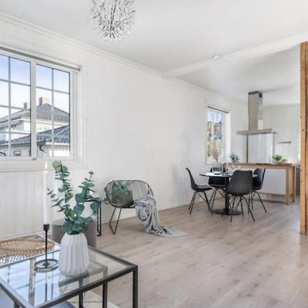 Ferienwohnung Lys Og Sentral Leilighet Med Terrasse Og Hage Lillehammer Exterior foto